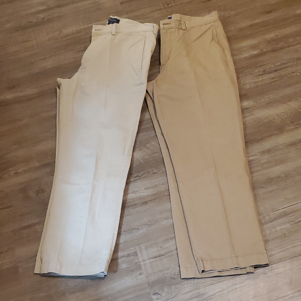 Roundtree & Yorke Two-Pack Chino Pants in Light Khaki and Beige